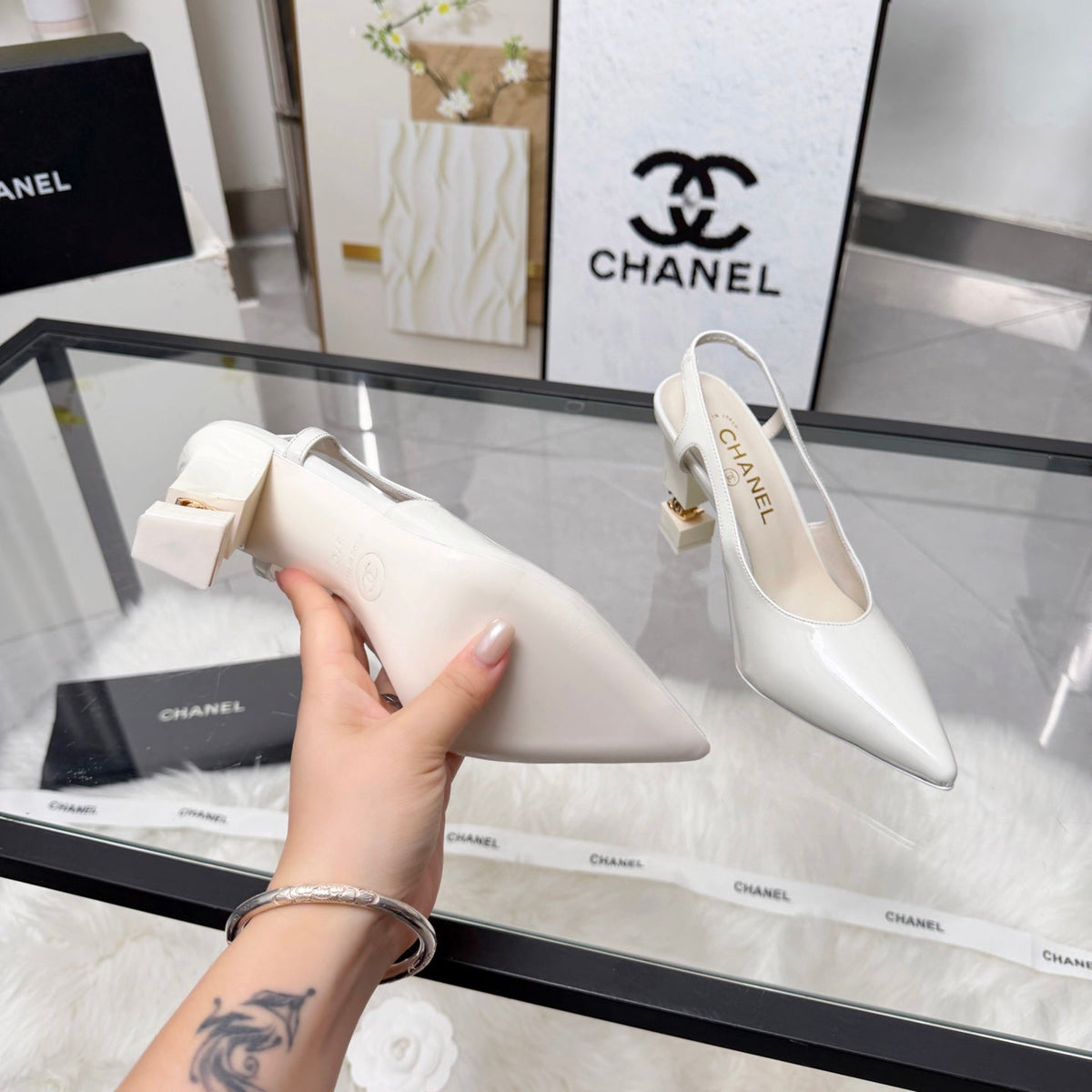 CC 26s Slingback 9cm White Patent Leather 872871