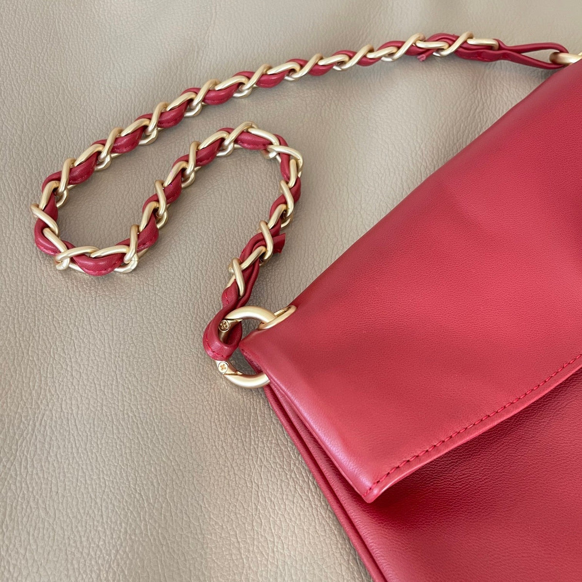 CC 26s Cue Ball Foldover Bag 23cm Red Lambskin