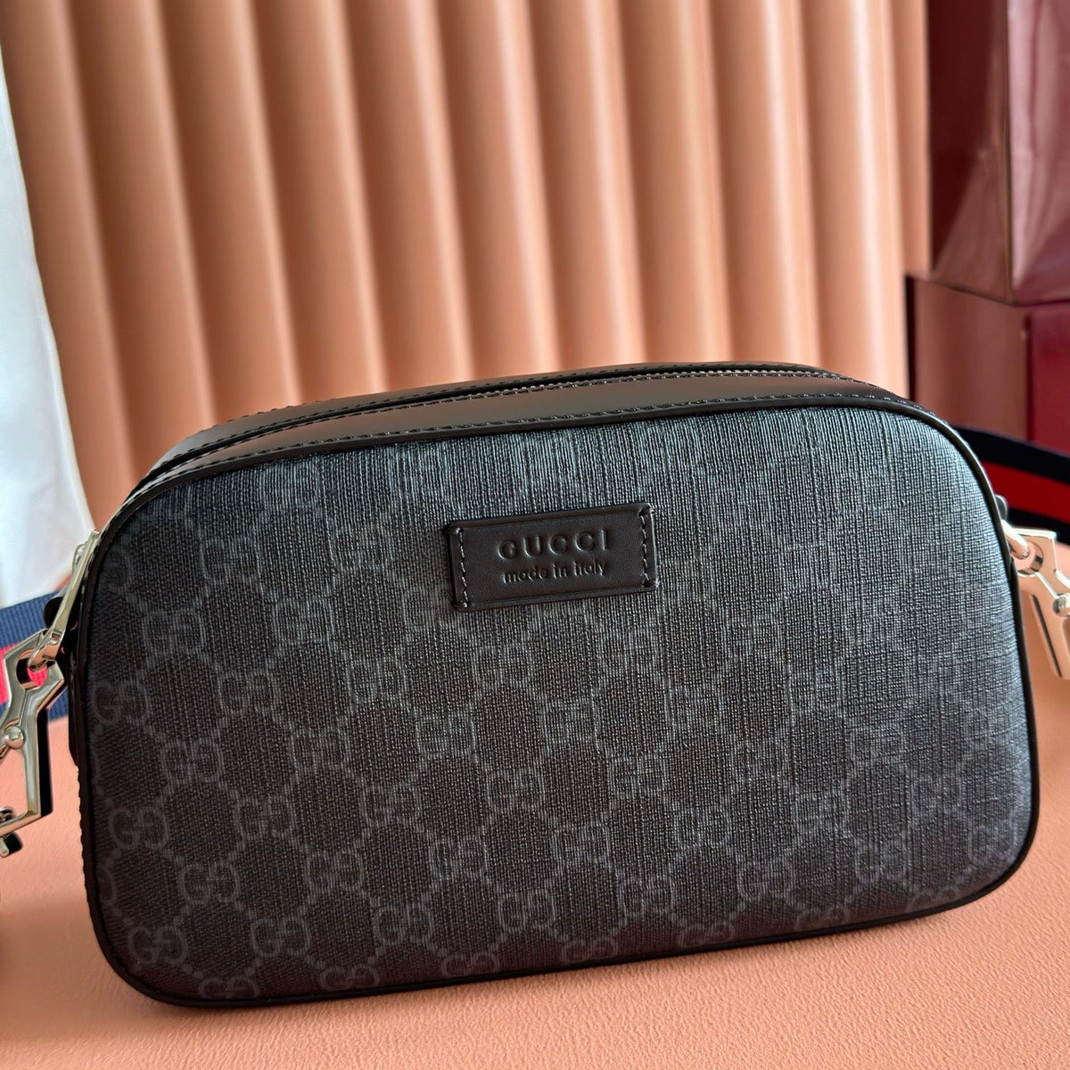 GG Supreme Shoulder Bag Black Canvas Leather 292636