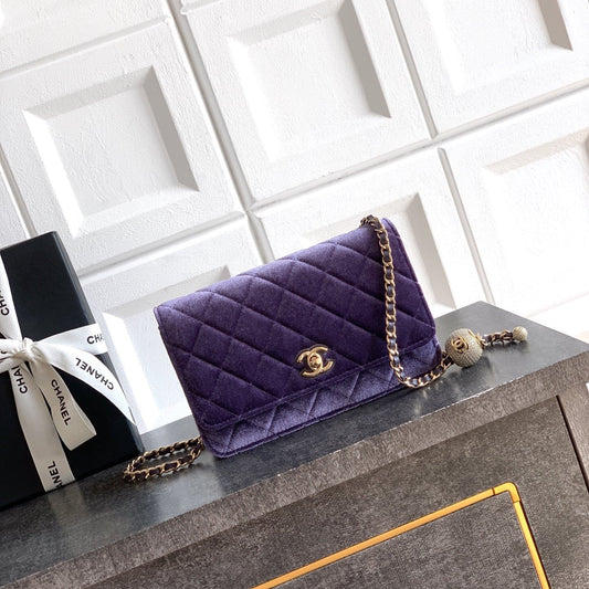 CC 26C Flap Bag 20 Purple Velvet