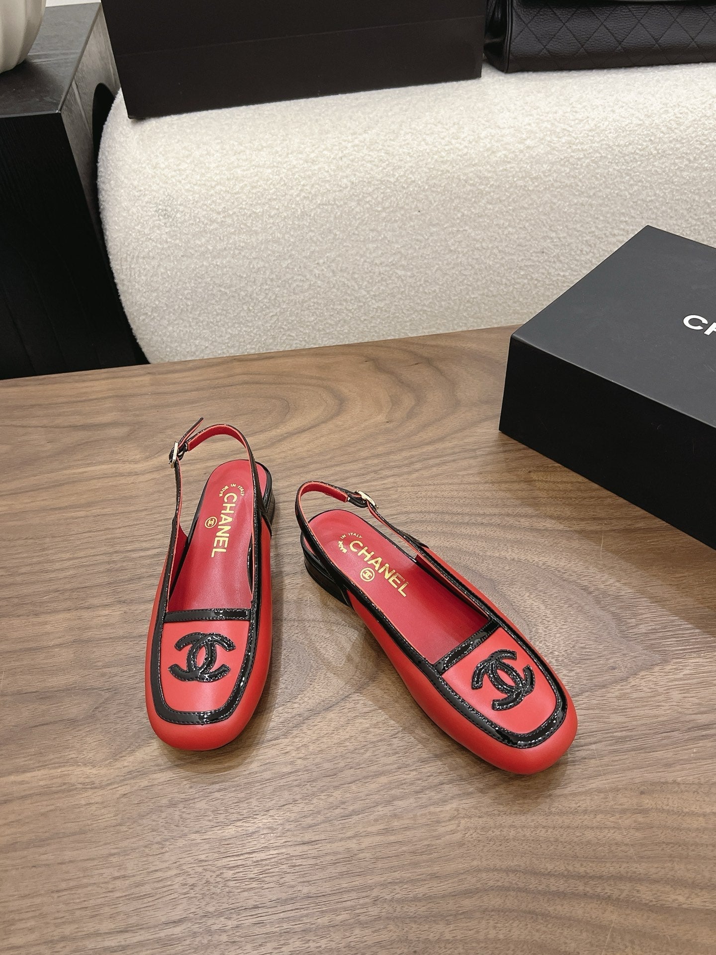 CC 26s Slingback Black Red Lambskin Patent Leather 915319