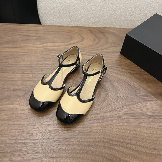 CC 26s Mary Jane Black Beige Lambskin Patent Leather 915323