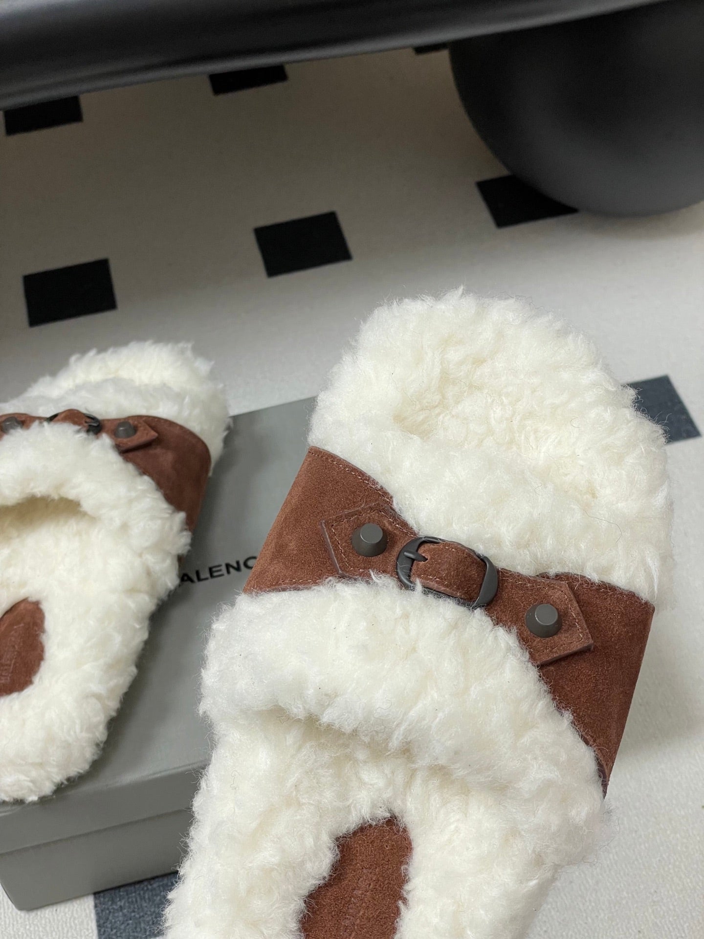 Balenciaga Classic Buckle Slippers White Red Brown Wool 535028