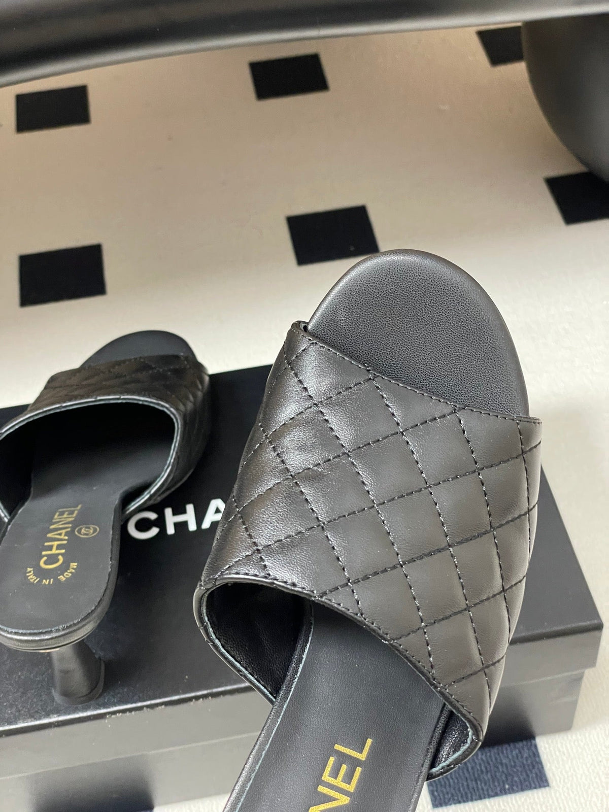 Chanel 2026  Peep-Toe High-Heeled Sandals Leather Sheepskin 834720