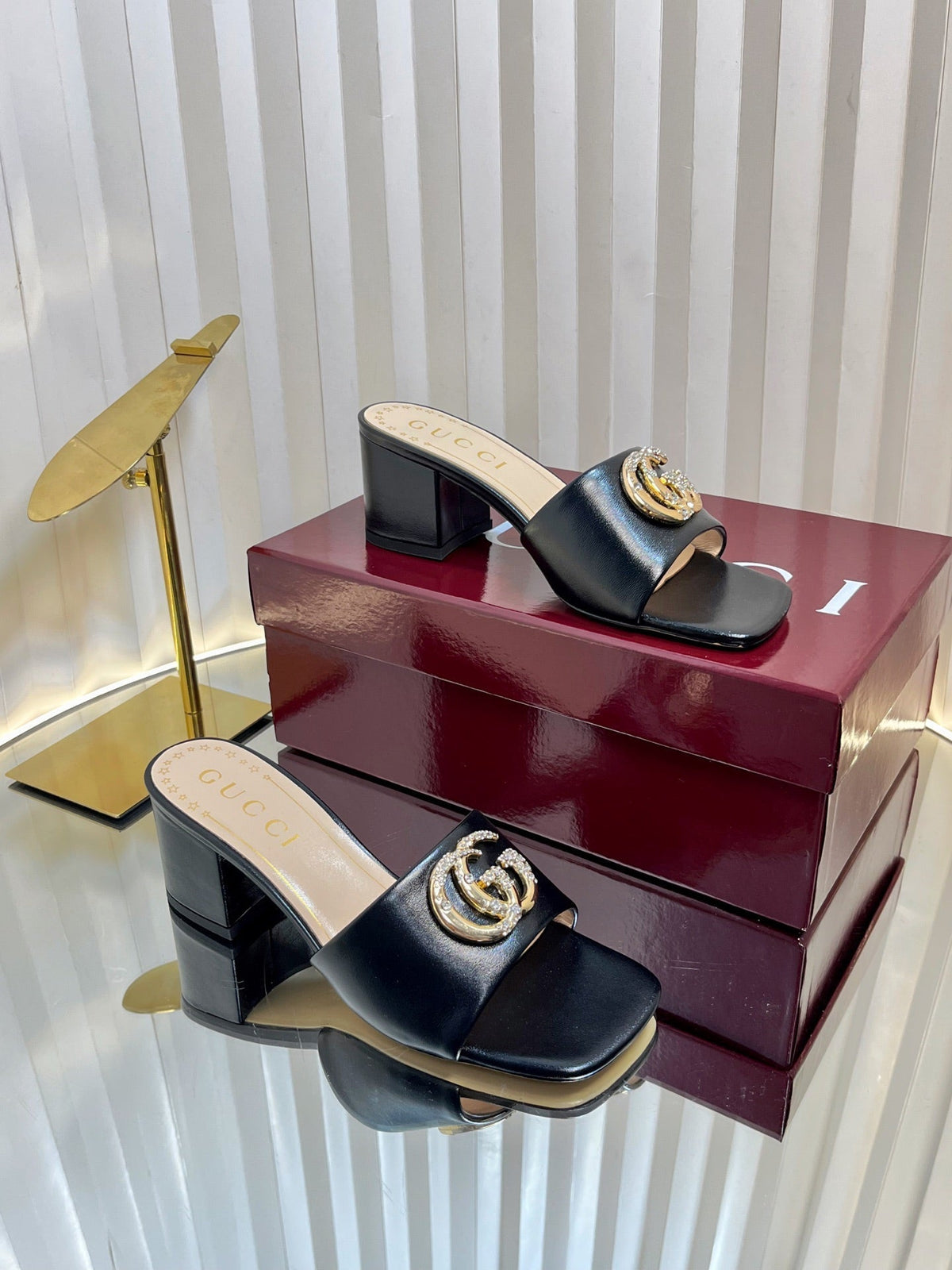 GC 25 Interlocking G Heeled Sandal Black Patent Leather 294642