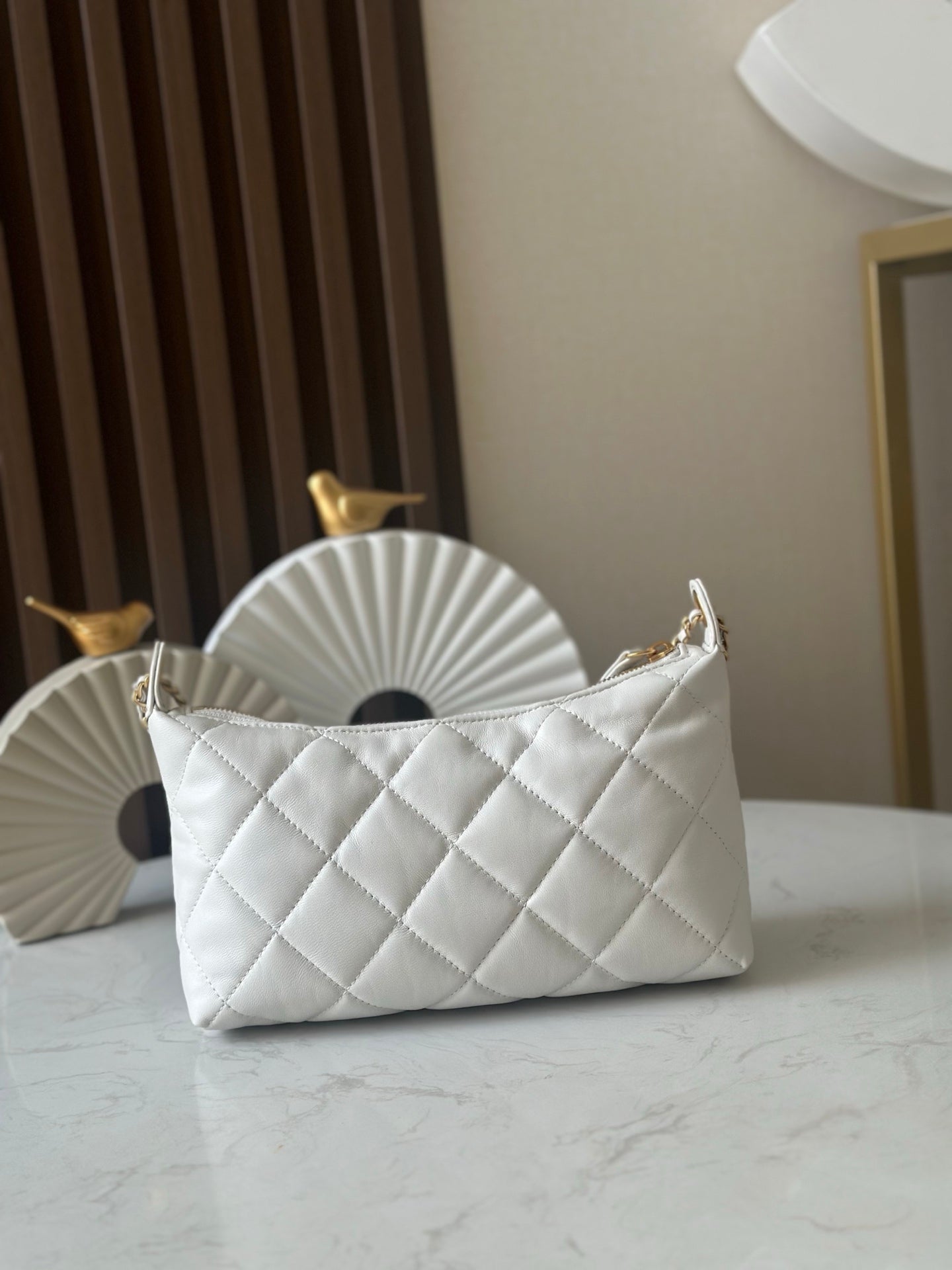 Chanel 26s Hobo Bag 26 In White Lambskin