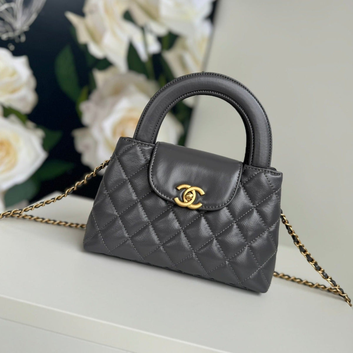 cc 24a nano 19cm kelly shopper bag smoke gray lambskin