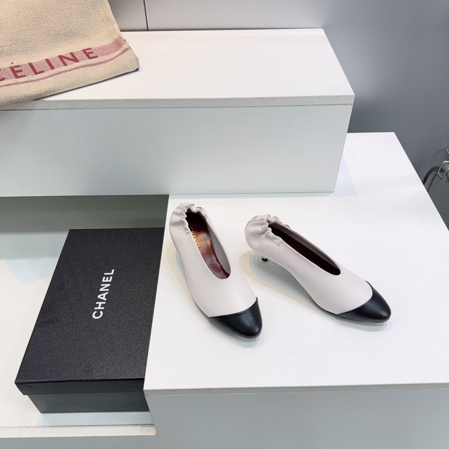 CC 2026 Pumps 4.5cm Black White Lambskin 741644