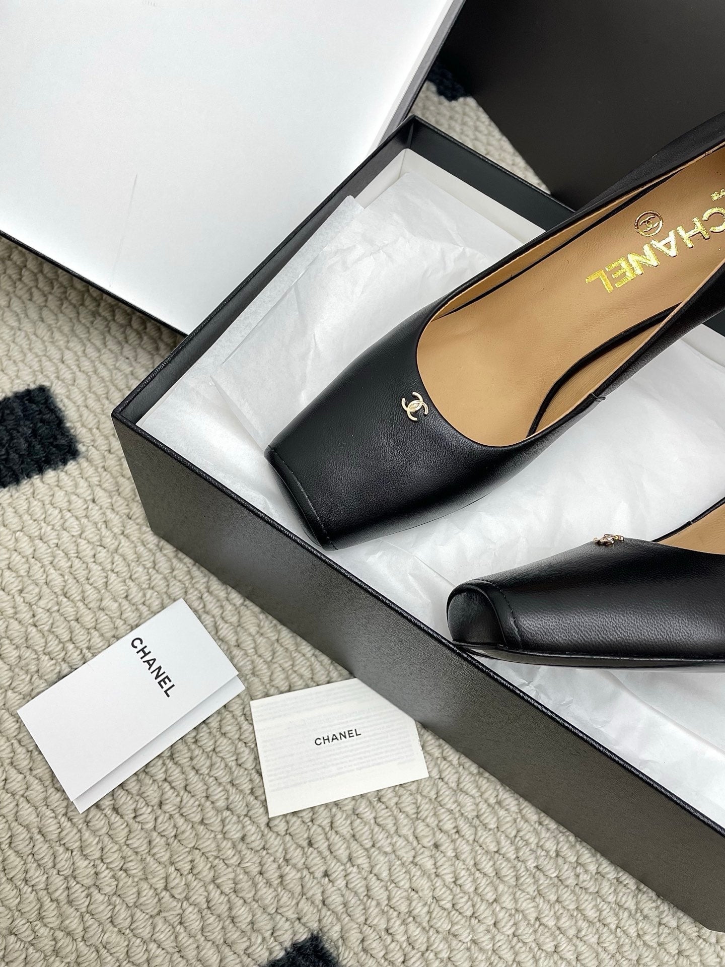 CC Square-Toe Pumps 65mm Black Sheepskin 427015