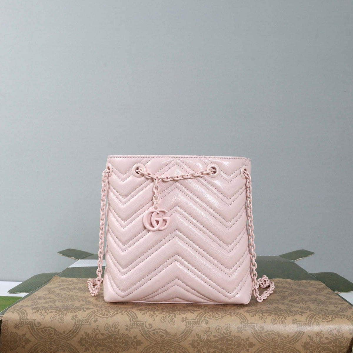 Gucci 26s Marmont Nano Bucket Bag Light Pink Quilted Leather