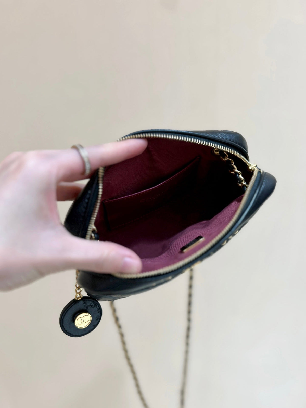 CC  24K Gold Coin Camera Bag 18cm Black Lambskin Light GHW