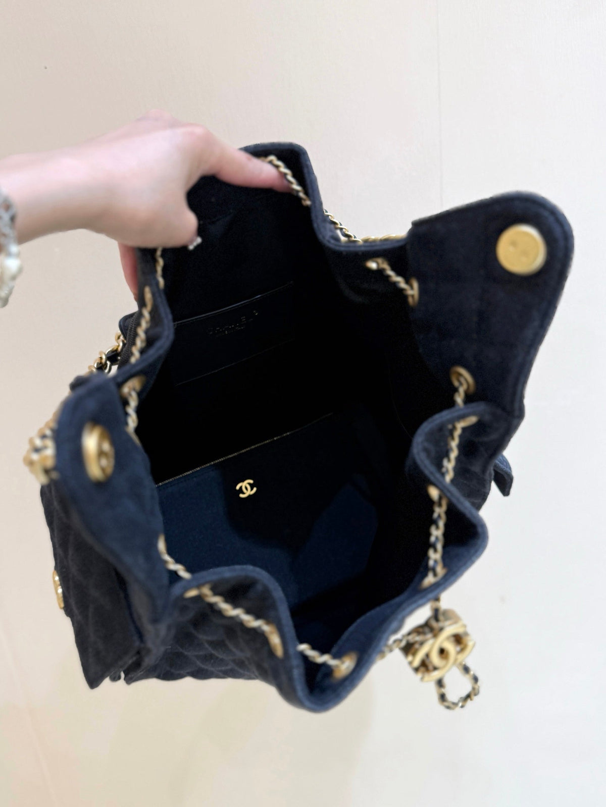 CC 25 Handbag 40 In Dark Blue Denim Gold Hardware