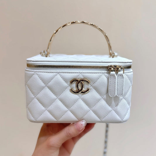 CC Coco Crush Vanity Case White Caviar Leather 290254