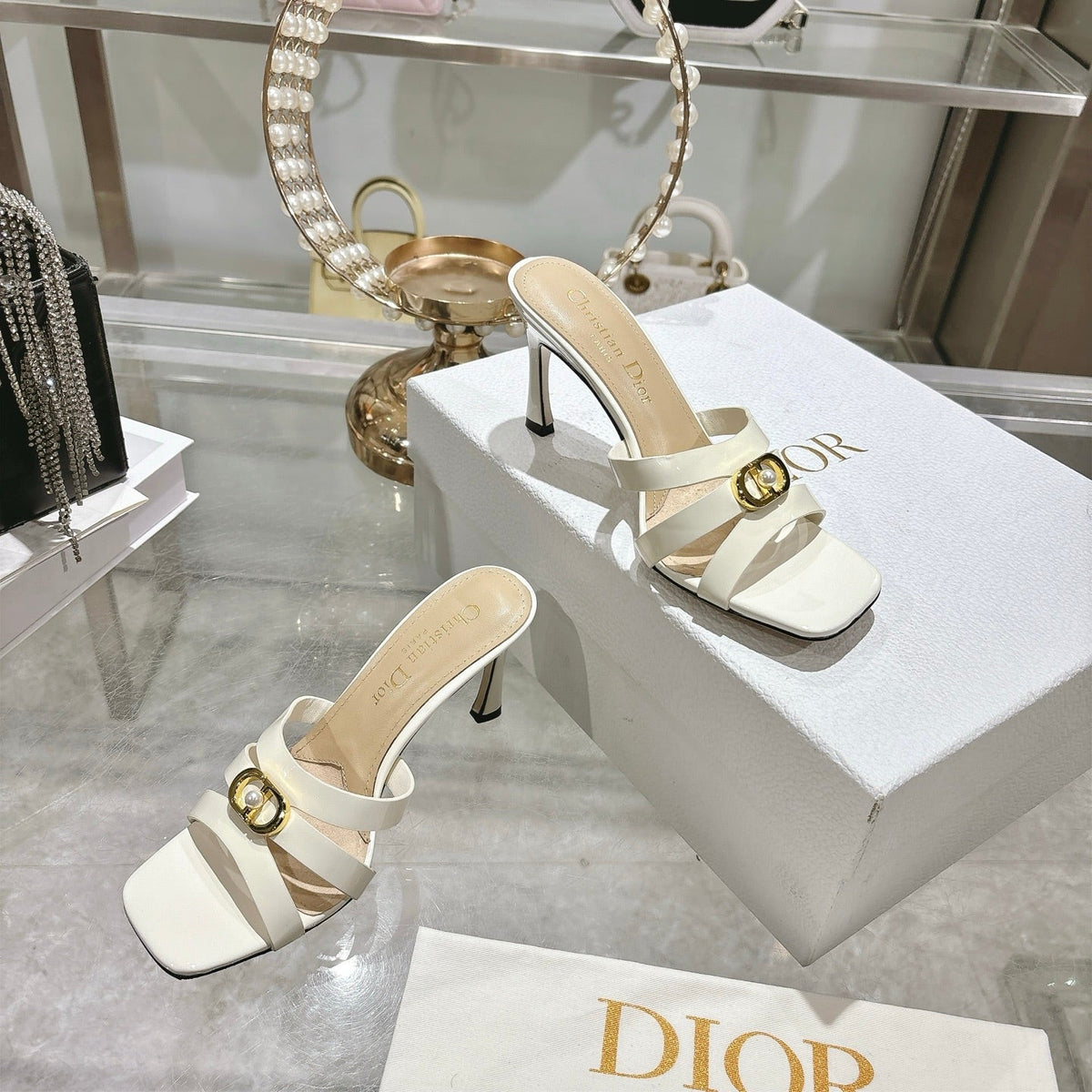 CD 26 High-Heeled Sandals 75mm White Patent Leather 592259