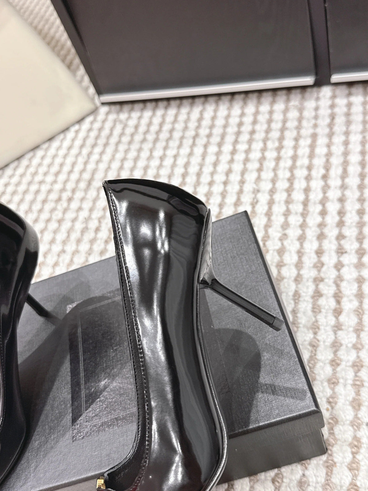 YSL 26ss High Heel Pumps 75 Black Leather 654703