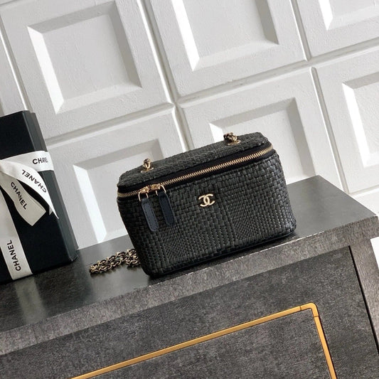 CC 2026 Box Bag 19.5cm Straw Leather 157109
