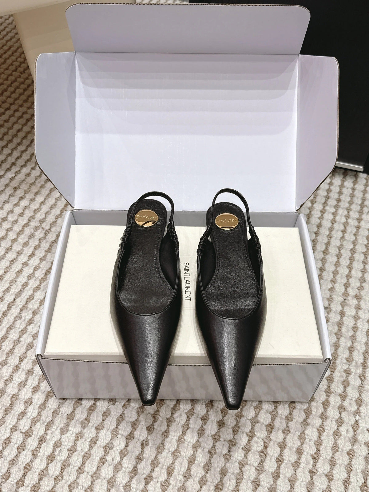 YSL 26ss Flat Slingback Black Sheepskin 654713