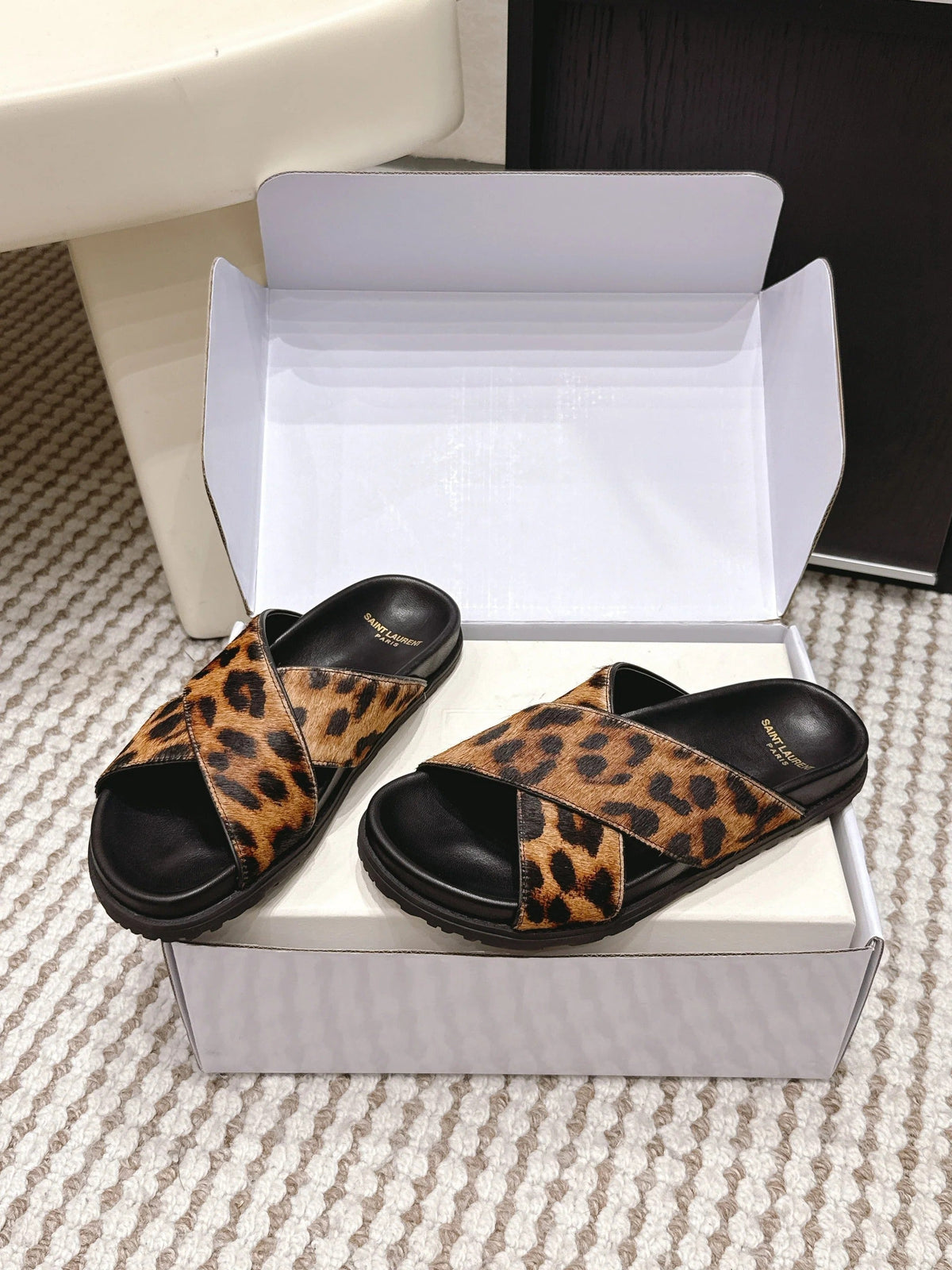 YSL 26ss Platform Slippers Black Leopard Print Leather 663218