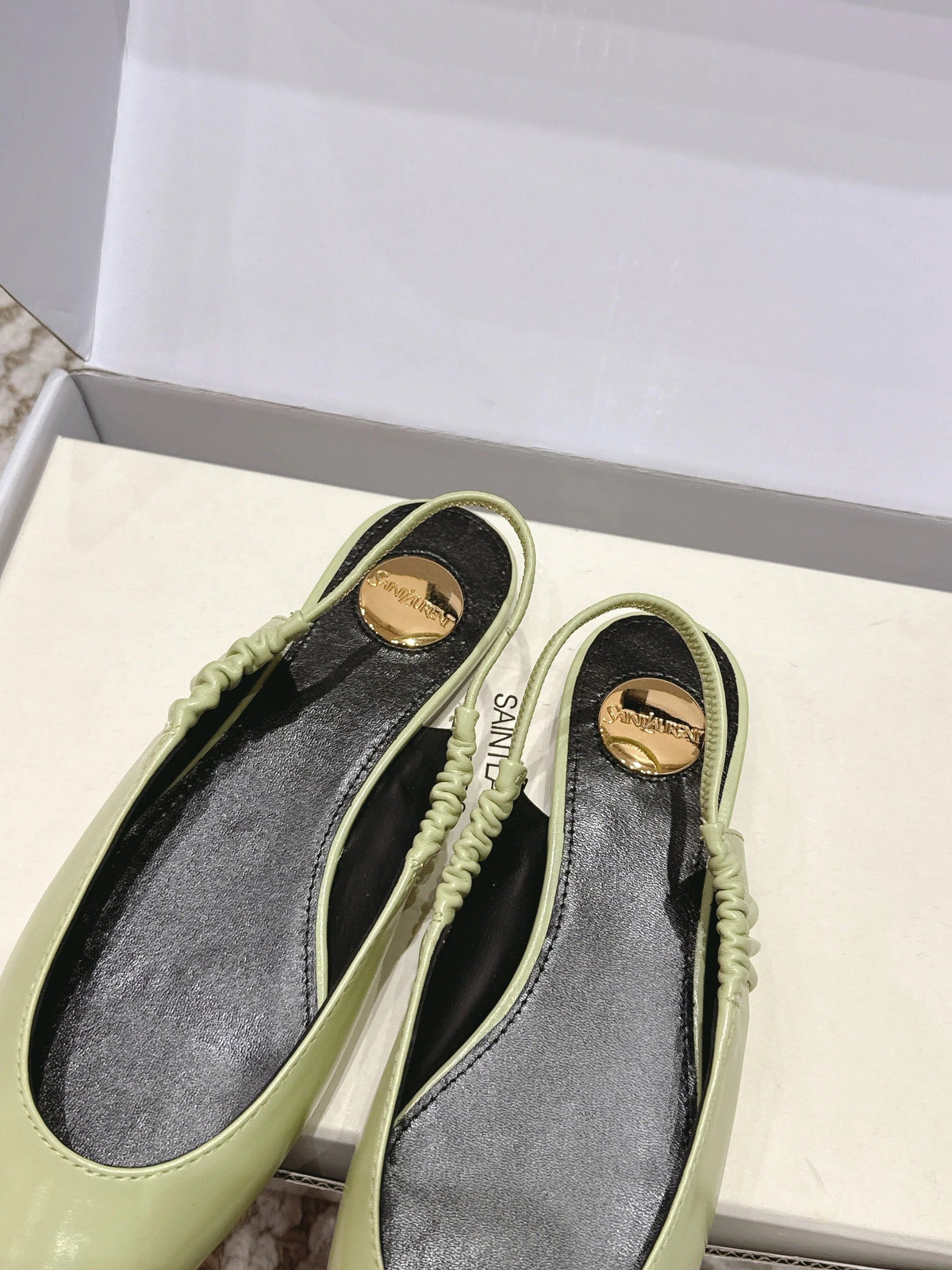 YSL 26ss Flat Slingback Light Green Glossy Leather 654709