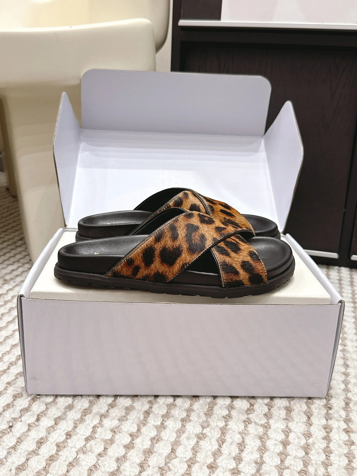 YSL 26ss Platform Slippers Black Leopard Print Leather 663218