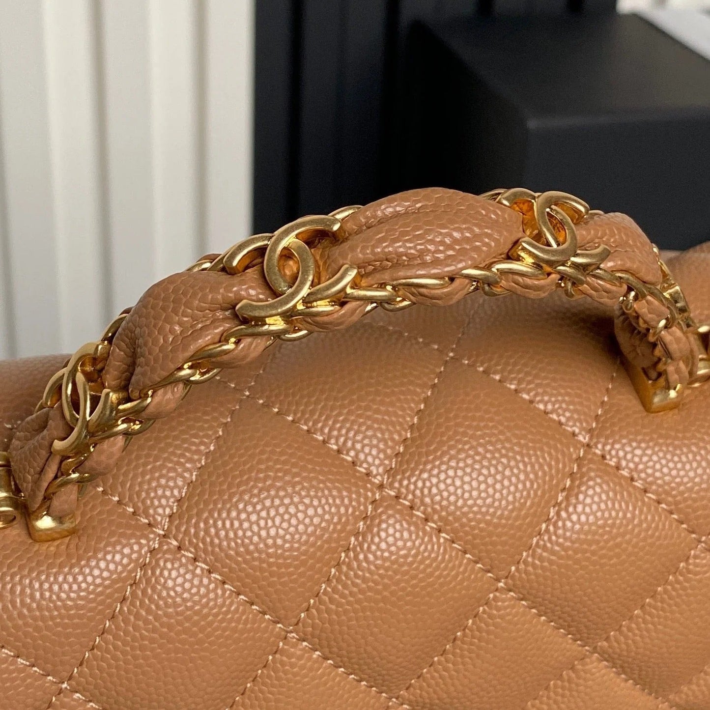 CHANEL 25S FLAP BAG 19 IN CARAMEL CALFSKIN GOLD HARDWARE