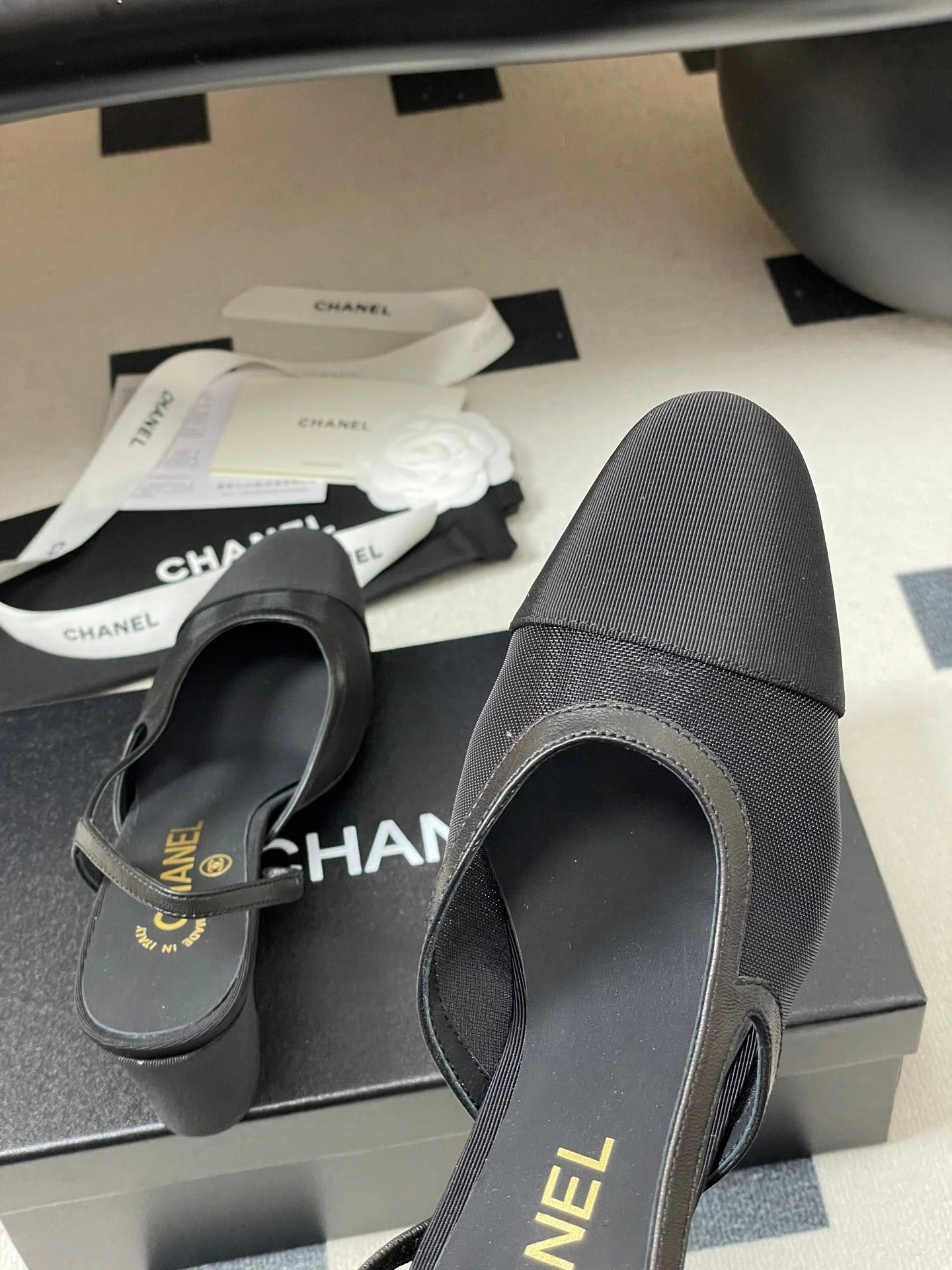 CC 26s Slingback 65 Black Mesh Fabric Sheepskin 649446