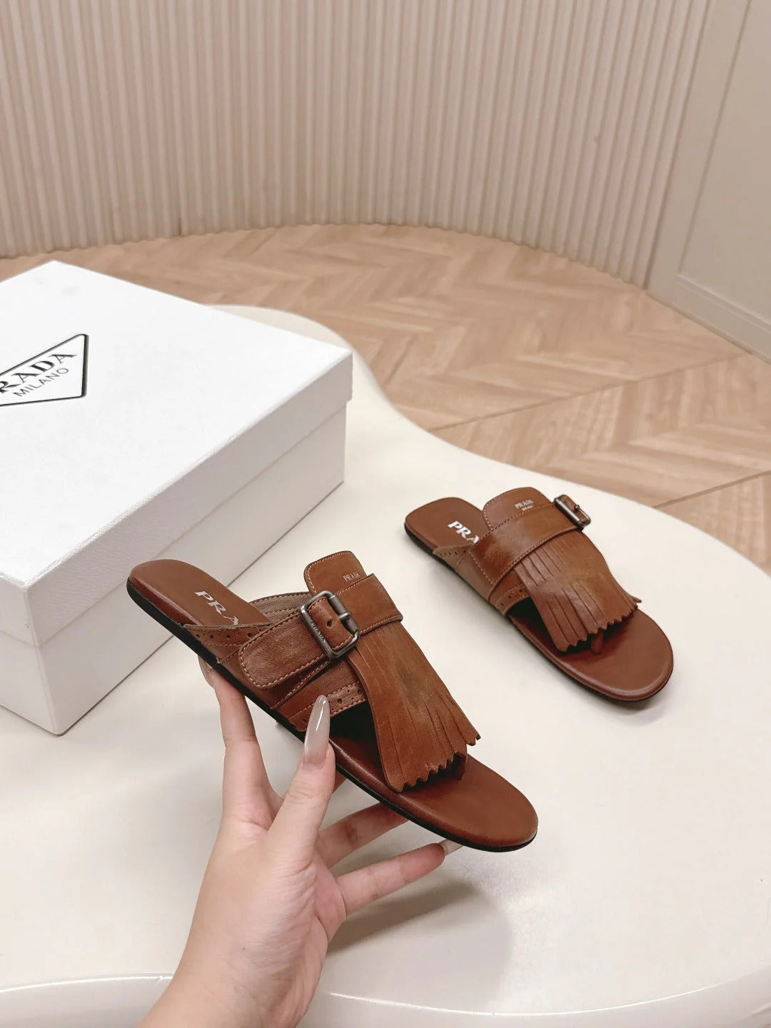 PRA 26S Thong Sandals Brown Calfskin 600598