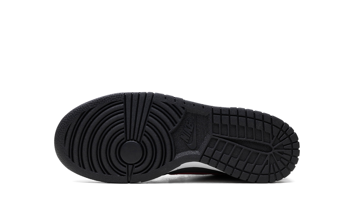 Dunk Low GS "Black / University Red" FV0373 001