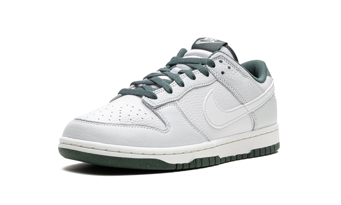 NIKE DUNK LOW "VINTAGE GREEN" HF2874 001