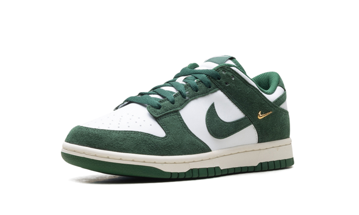 Dunk Low WMNS "Mini Swoosh - Gorge Green" IB4417 100