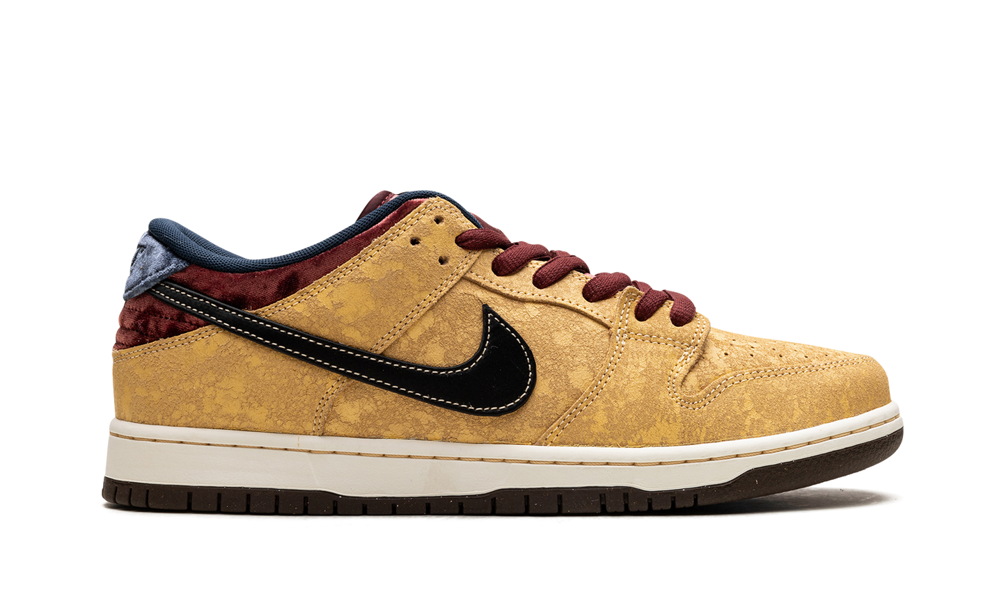 SB Dunk "City Of Cinema" FZ1278 200